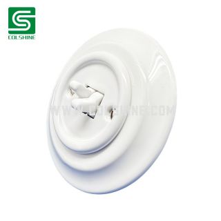 Toggle switch flush-mounted porcelain